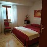 Bed & Breakfast Joy 3*