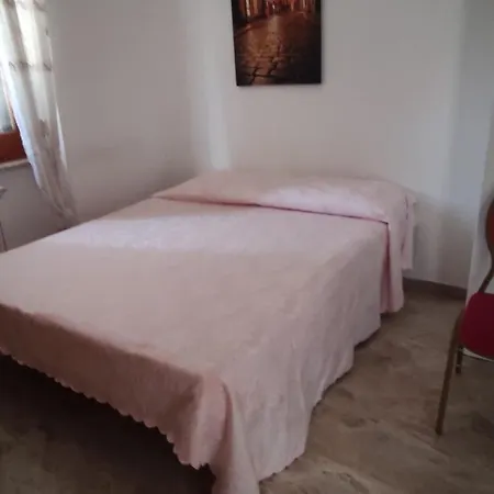 לינה וארוחת בוקר Joy קולפררו